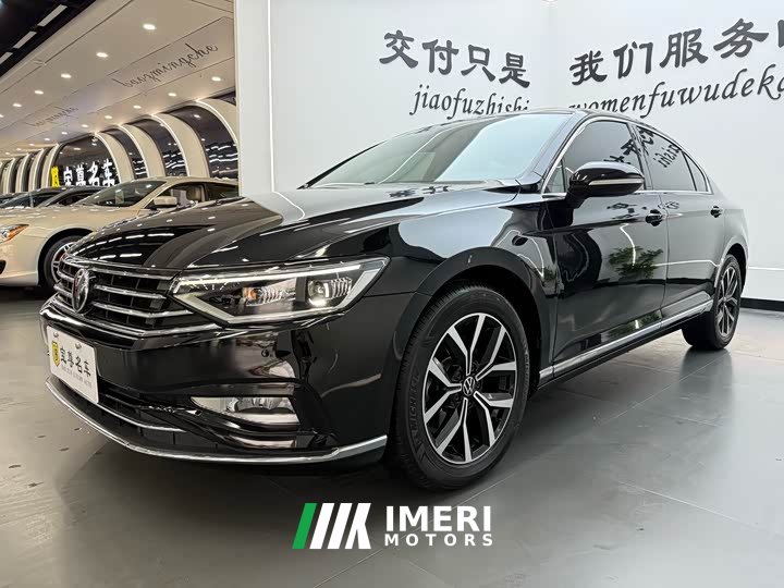 Volkswagen Magotan 330TSI DSG Advance