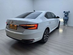 Skoda Superb TSI280 DSG Prestige - ფოტო 3