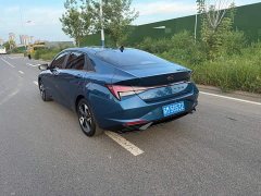 Hyundai Elantra 1.5L CVT Luxury - ფოტო 3
