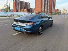 Hyundai Elantra 1.5L CVT Luxury - ფოტო 5