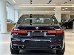 BMW 7 Series 740Li Premier M Sport Package - ფოტო 7