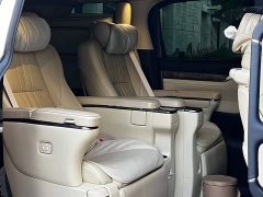 Toyota Vellfire Crown Twin Engine 2.5L HV Premium Edition - ფოტო 12