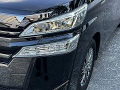 Toyota Vellfire Crown Twin Engine 2.5L HV Premium Edition - ფოტო 4