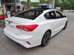 Ford Focus Sedan EcoBoost 180 Automatic ST Line - ფოტო 7