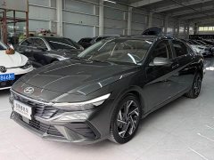 Hyundai Elantra 1.5L CVT Luxury - ფოტო 1