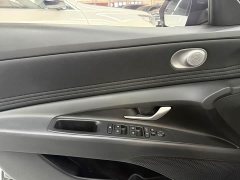 Hyundai Elantra 1.5L CVT Luxury - ფოტო 17