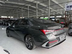 Hyundai Elantra 1.5L CVT Luxury - ფოტო 7