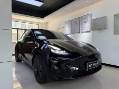 Tesla Model Y 2022 Facelift Rear-Wheel Drive - ფოტო 3