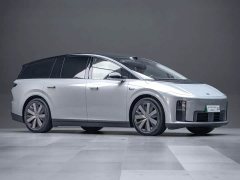 Li Auto i8 Standard Edition - ფოტო 18