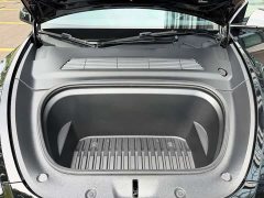 Tesla Model Y Long Range All-Wheel Drive - ფოტო 14
