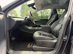 Tesla Model Y Long Range All-Wheel Drive - ფოტო 12