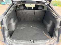 Tesla Model Y Long Range All-Wheel Drive - ფოტო 16