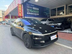 Tesla Model Y Rear-Wheel Drive - ფოტო 3