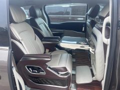 Buick GL8 2020 Land Business Class 652T Comfort - ფოტო 5