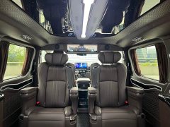 Toyota HIACE 3.5L Automatic - ფოტო 11