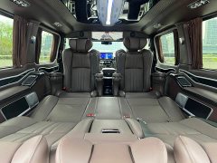 Toyota HIACE 3.5L Automatic - ფოტო 12