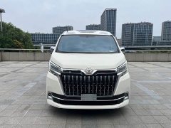 Toyota HIACE 3.5L Automatic - ფოტო 2