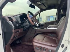 Toyota HIACE 3.5L Automatic - ფოტო 9