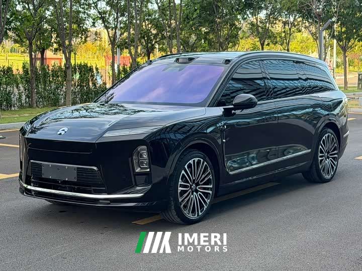 NIO ES8 Six-Seat Executive Signature Edition