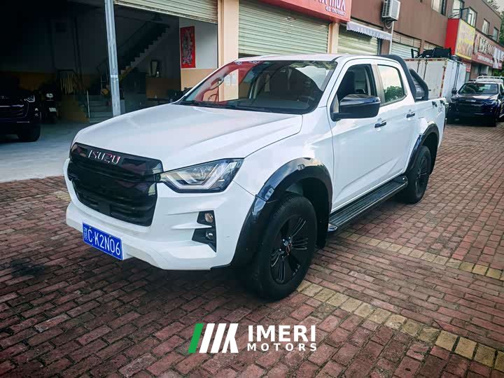 Mercedes-Benz D-MAX 1.9T AWDV-CROSS Version