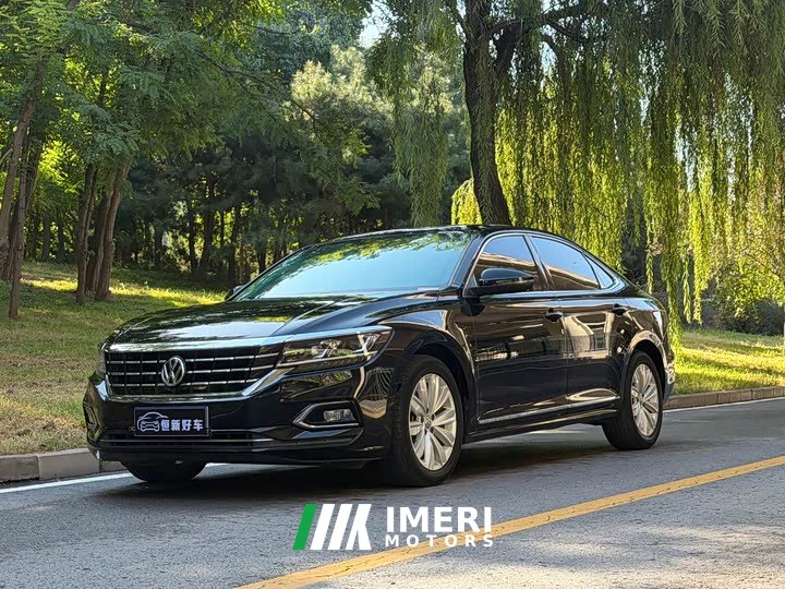 Volkswagen Passat 2020 330TSI Elite National VI - ავტომობილი ჩინეთიდან