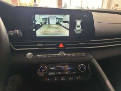 Hyundai Elantra 1.5L CVT Luxury - ფოტო 10