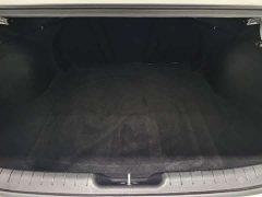 Hyundai Elantra 1.5L CVT Luxury - ფოტო 13