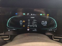 Hyundai Elantra 1.5L CVT Luxury - ფოტო 3
