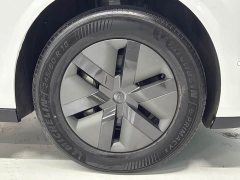 Li Auto Li Xiang MEGA Ultra - ფოტო 6