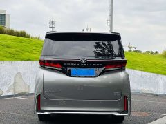 Toyota Vellfire Crown Hybrid 2.5L Executive Premier Edition - ფოტო 5