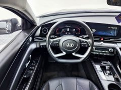 Hyundai Elantra 1.5L CVT Luxury - ფოტო 10