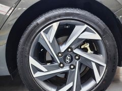 Hyundai Elantra 1.5L CVT Luxury - ფოტო 15
