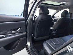 Hyundai Elantra 1.5L CVT Luxury - ფოტო 7