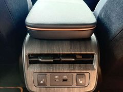 Nissan ARIYA Two-Wheel Drive Long Range Top Configuration - ფოტო 5