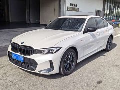 BMW 3 Series 330i M Sport Midnight Edition Package - ფოტო 1