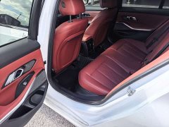 BMW 3 Series 330i M Sport Midnight Edition Package - ფოტო 7