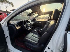 Nissan Qashqai 2.0L CVT Luxury - photo 4