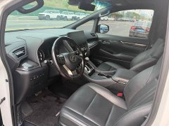Lexus LM 2020 300h Four-Seat Royal Edition - ფოტო 4