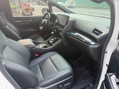 Lexus LM 2020 300h Four-Seat Royal Edition - ფოტო 6