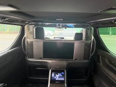 Lexus LM 2020 300h Four-Seat Royal Edition - ფოტო 7