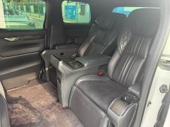 Lexus LM 2020 300h Four-Seat Royal Edition - ფოტო 8