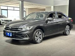 Volkswagen Bora 200TSI DSG Smart Edition - ფოტო 1
