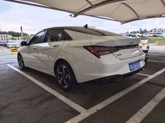 Hyundai Elantra 2022 1.5L CVT Luxury - ფოტო 17
