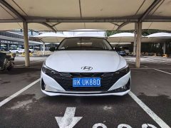 Hyundai Elantra 2022 1.5L CVT Luxury - ფოტო 2