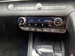 Hyundai Elantra 1.5L CVT Luxury - ფოტო 12