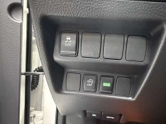 Nissan Qashqai 2.0L CVT XV Premium Luxury - ფოტო 15