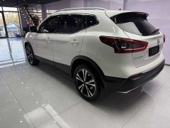 Nissan Qashqai 2.0L CVT XV Premium Luxury - ფოტო 5