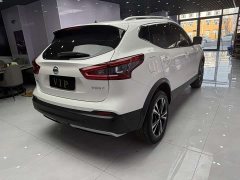 Nissan Qashqai 2.0L CVT XV Premium Luxury - ფოტო 6