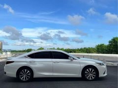 Lexus ES 2020 200 Excellence Edition - ფოტო 9