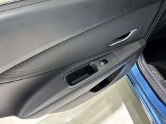 Hyundai Elantra 1.5L CVT Luxury - ფოტო 17